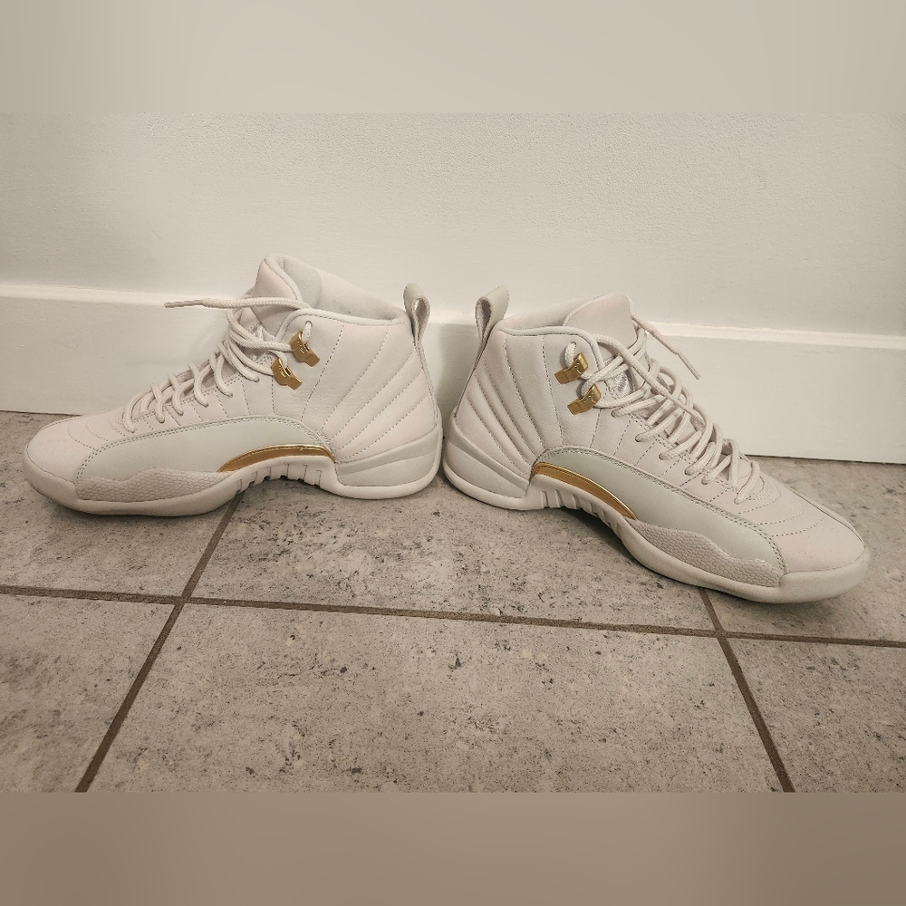 Air Jordan Retro 12 - Picture 3 of 4